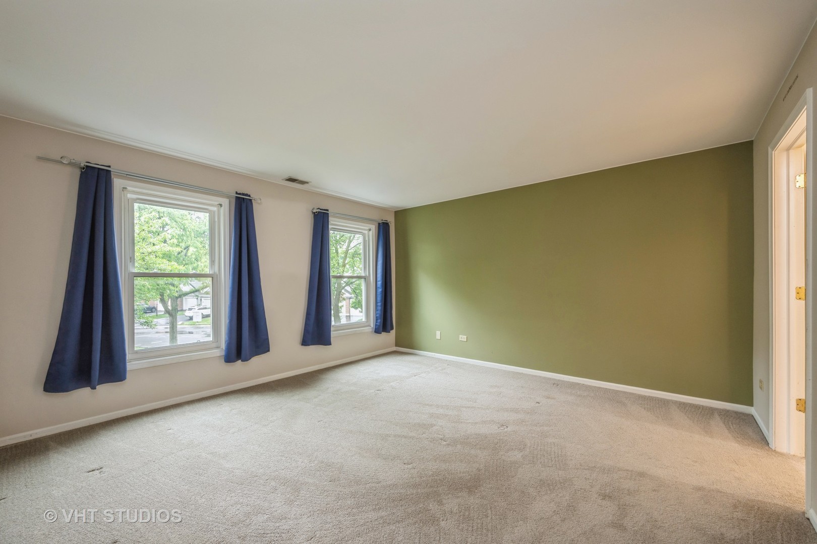 1949 N Charter Point Drive #0, Arlington Heights, IL 60004