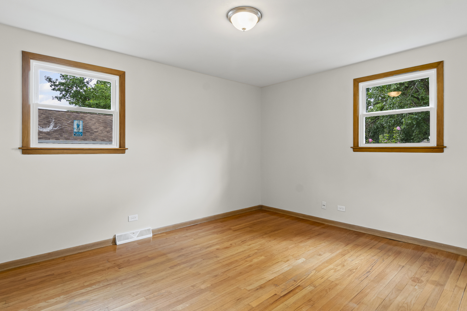 629 70th Street, Darien, IL 60561