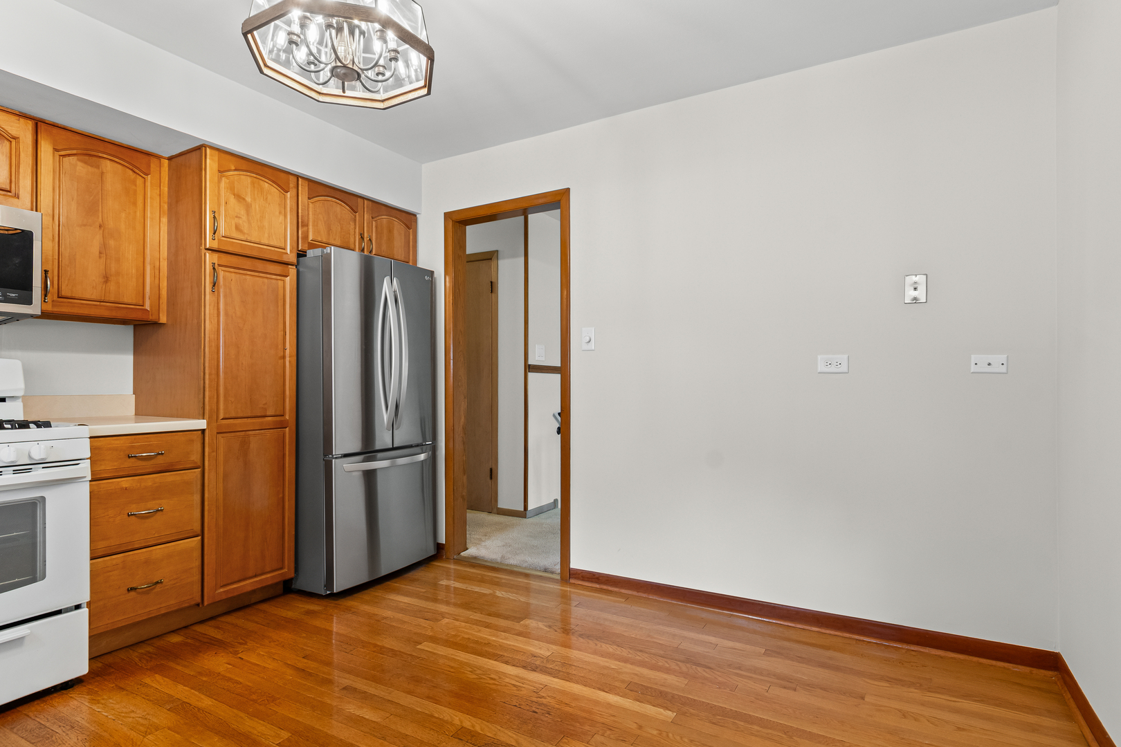 629 70th Street, Darien, IL 60561