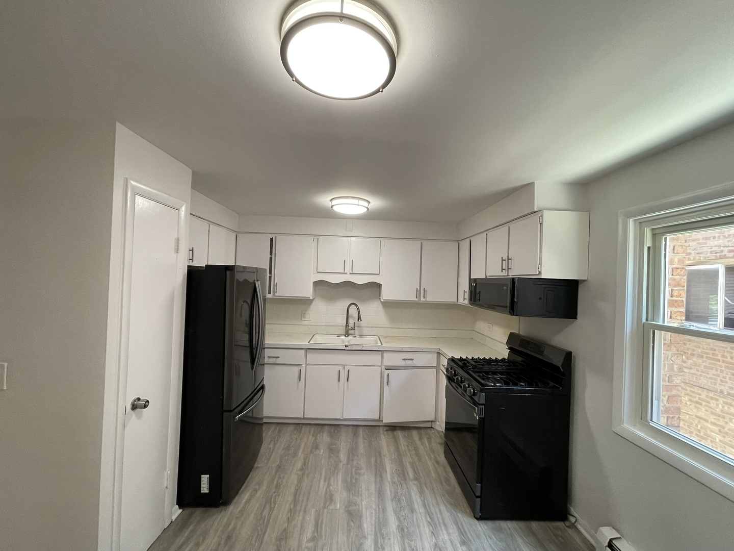 2802 N Rutherford Avenue #2C, Chicago, IL 60634