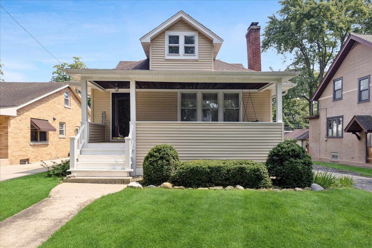4037 Grand Avenue, Western Springs, IL 60558