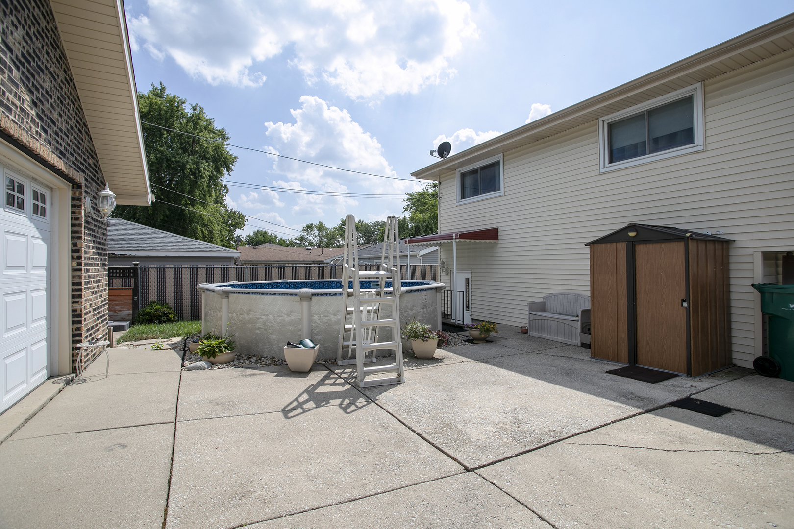 16805 Hilltop Avenue, Orland Hills, IL 60487