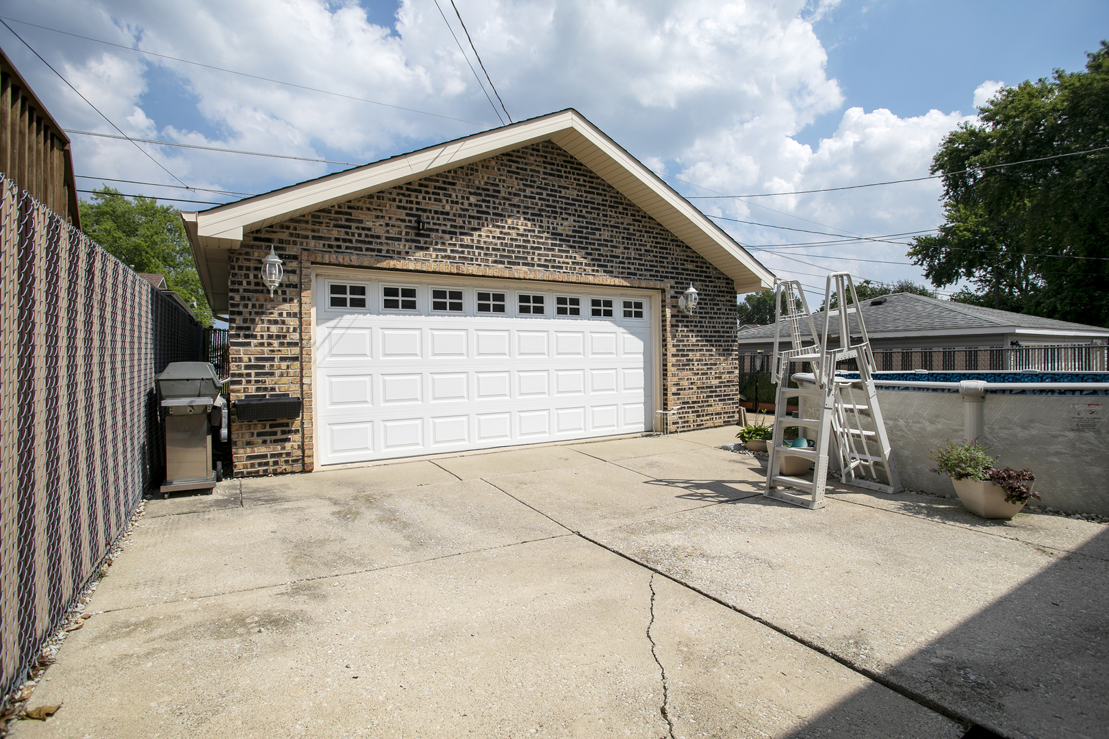 16805 Hilltop Avenue, Orland Hills, IL 60487