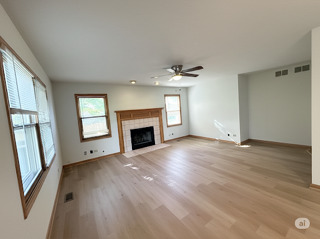 416 FAWN Drive, Oswego, IL 60543