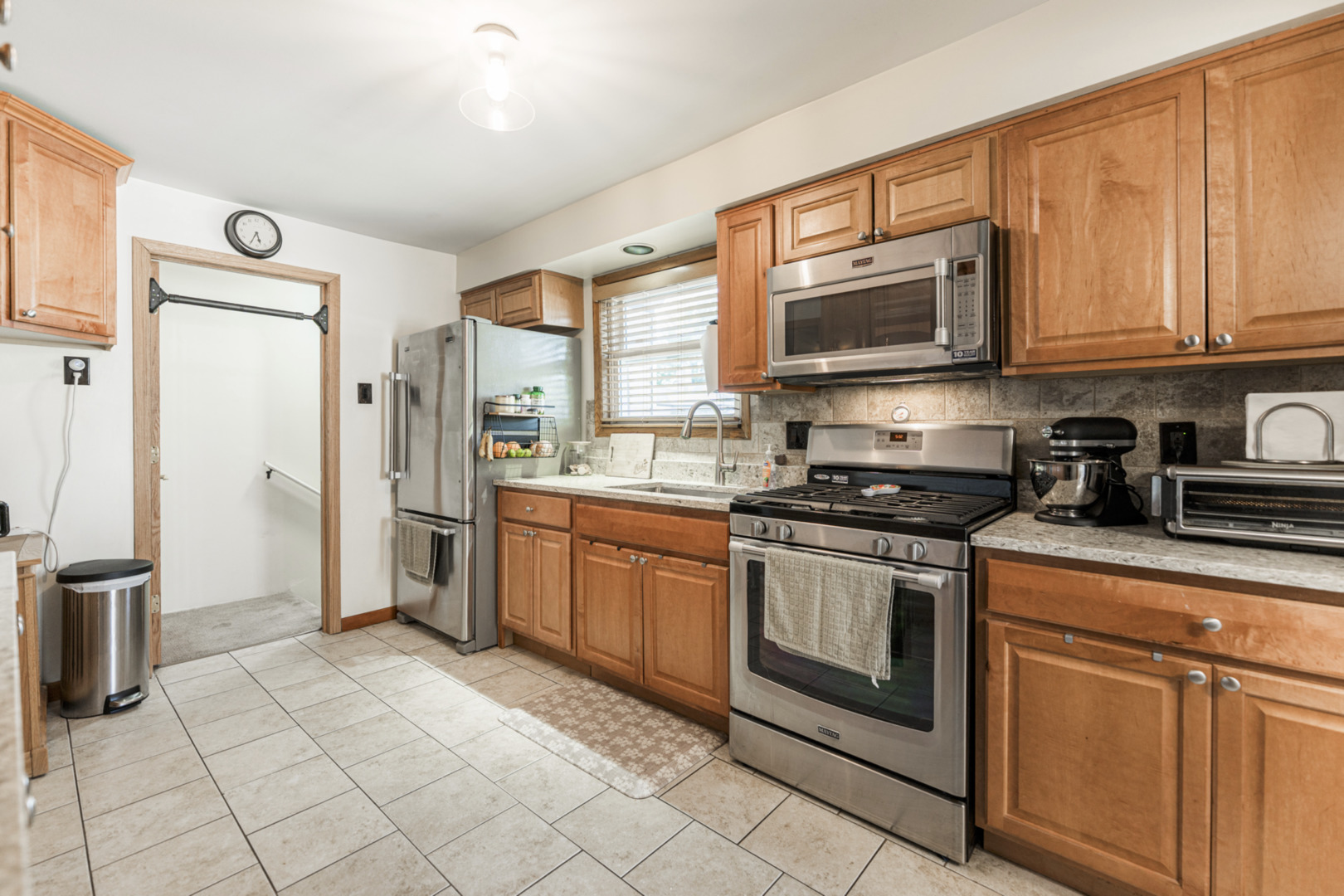 5501 N Nashville Avenue, Chicago, IL 60656