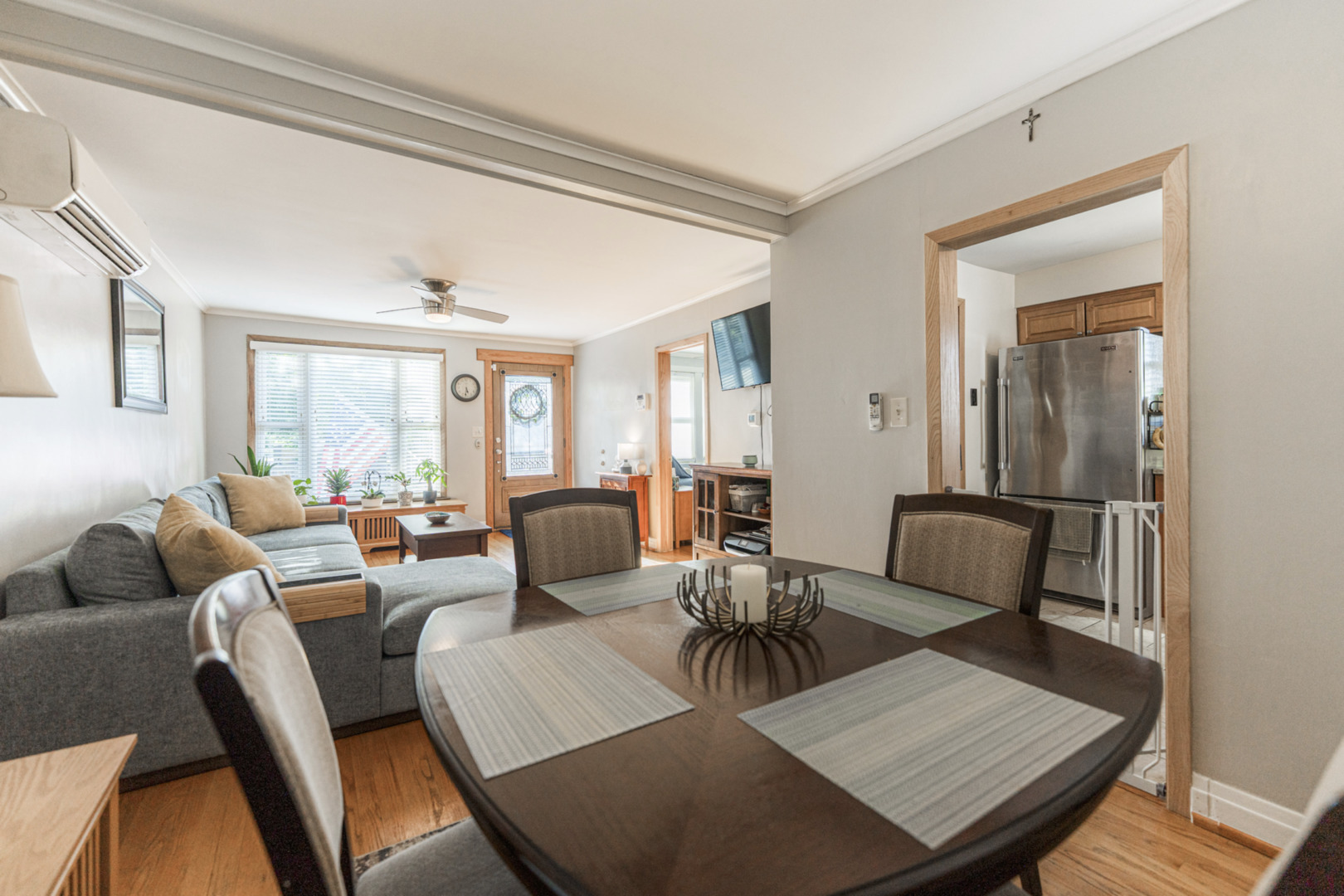 5501 N Nashville Avenue, Chicago, IL 60656