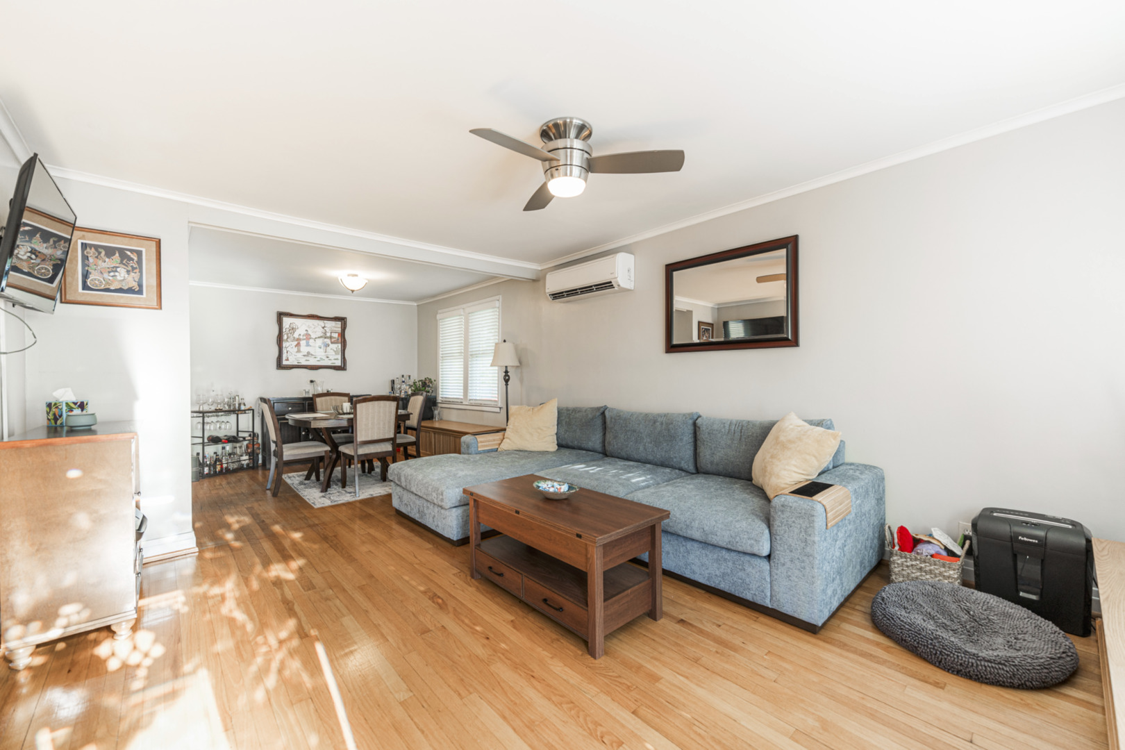 5501 N Nashville Avenue, Chicago, IL 60656