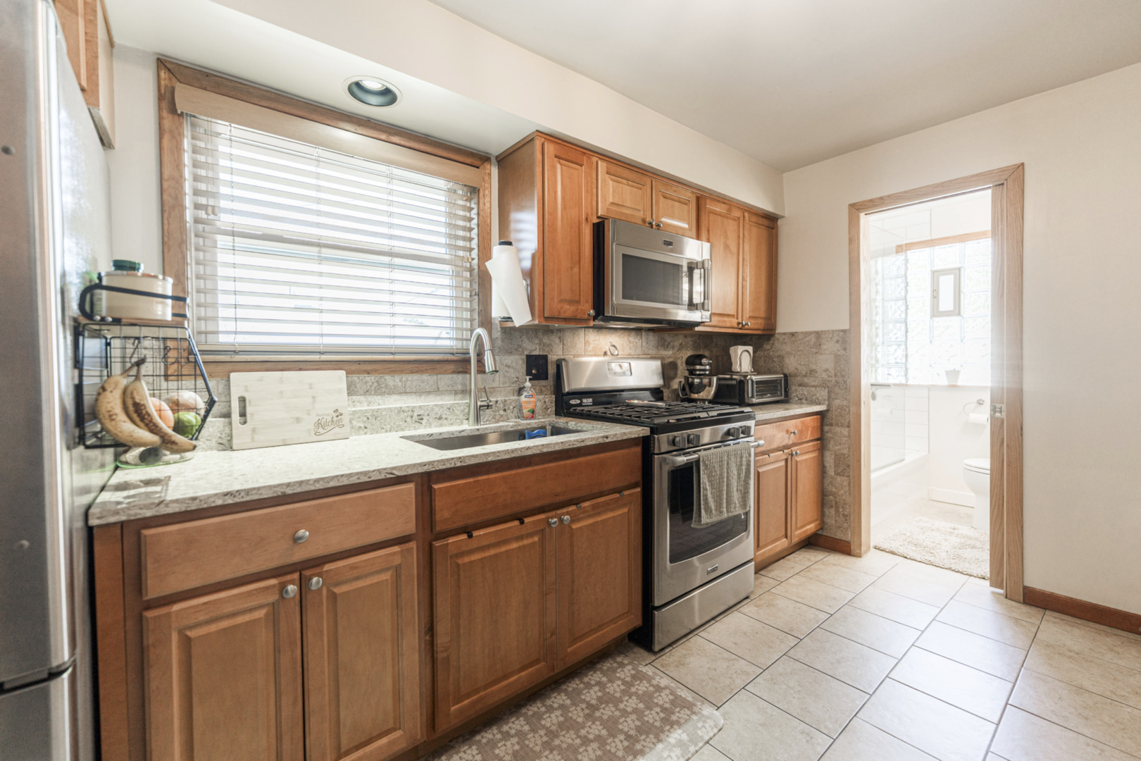 5501 N Nashville Avenue, Chicago, IL 60656