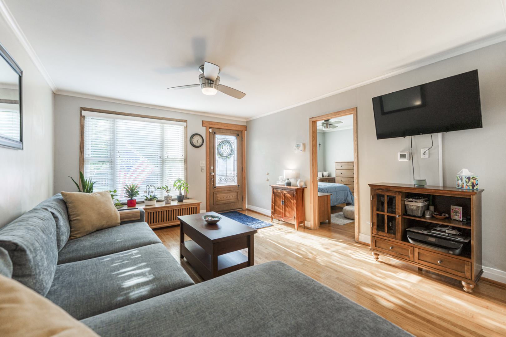 5501 N Nashville Avenue, Chicago, IL 60656