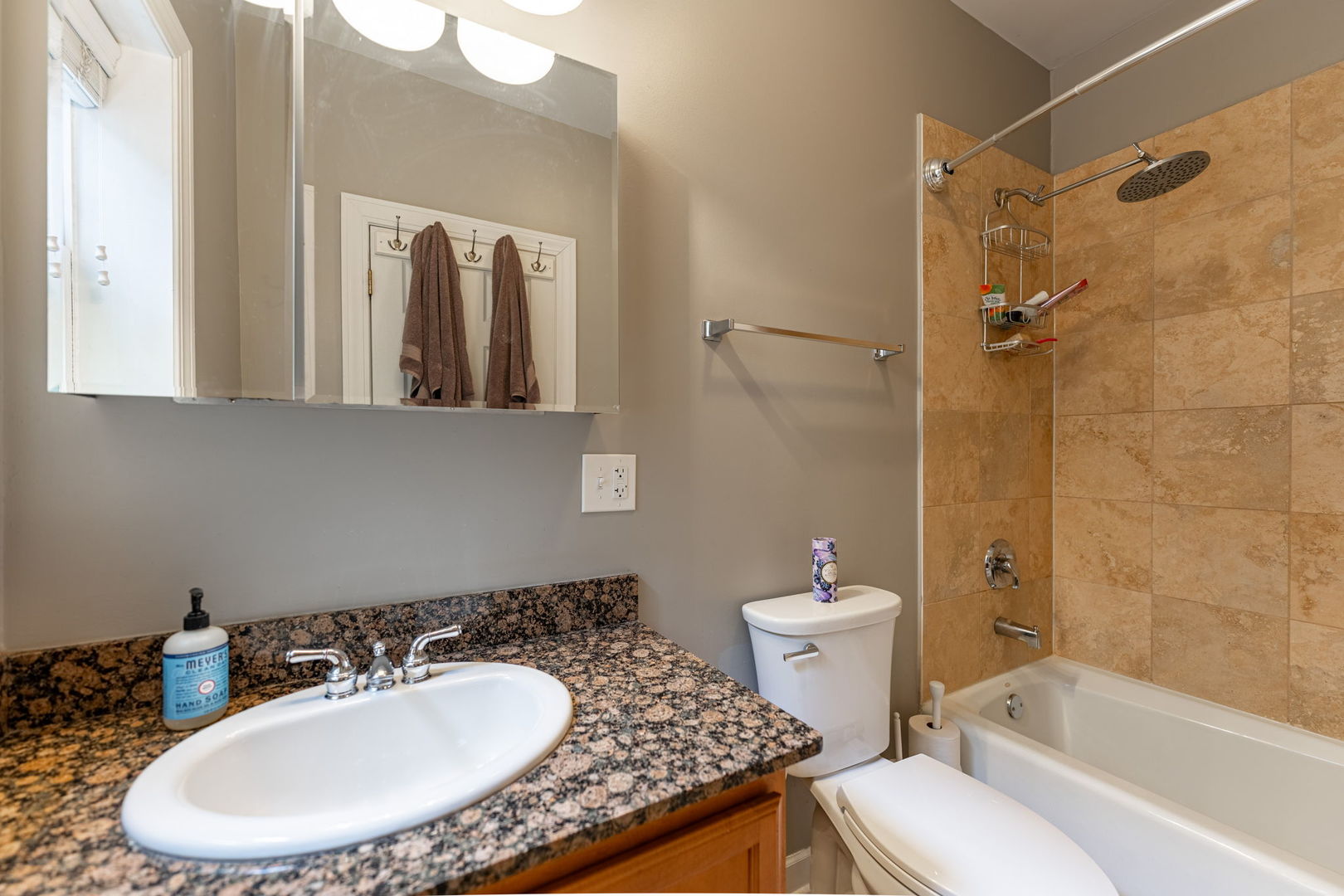 4023 N Mozart Street #3, Chicago, IL 60618