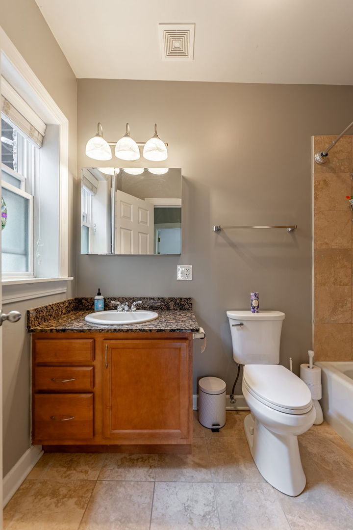 4023 N Mozart Street #3, Chicago, IL 60618