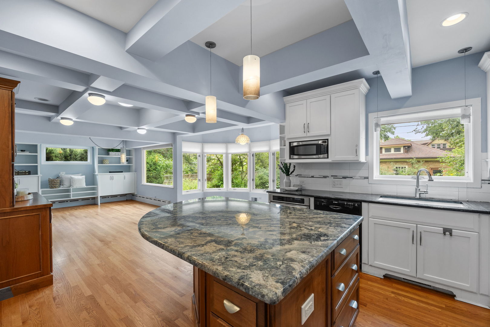 917 Fair Oaks Avenue, Oak Park, IL 60302