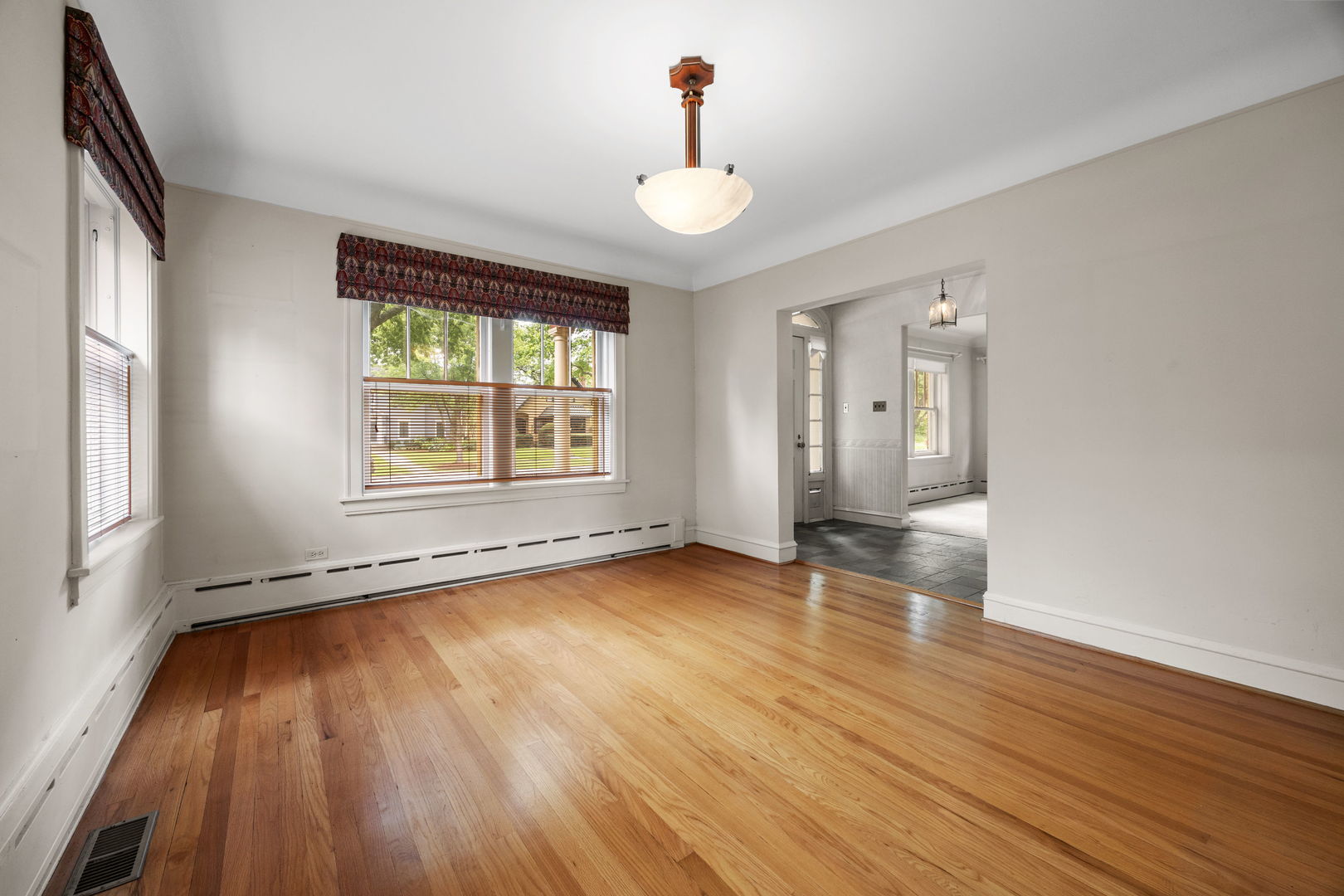 917 Fair Oaks Avenue, Oak Park, IL 60302