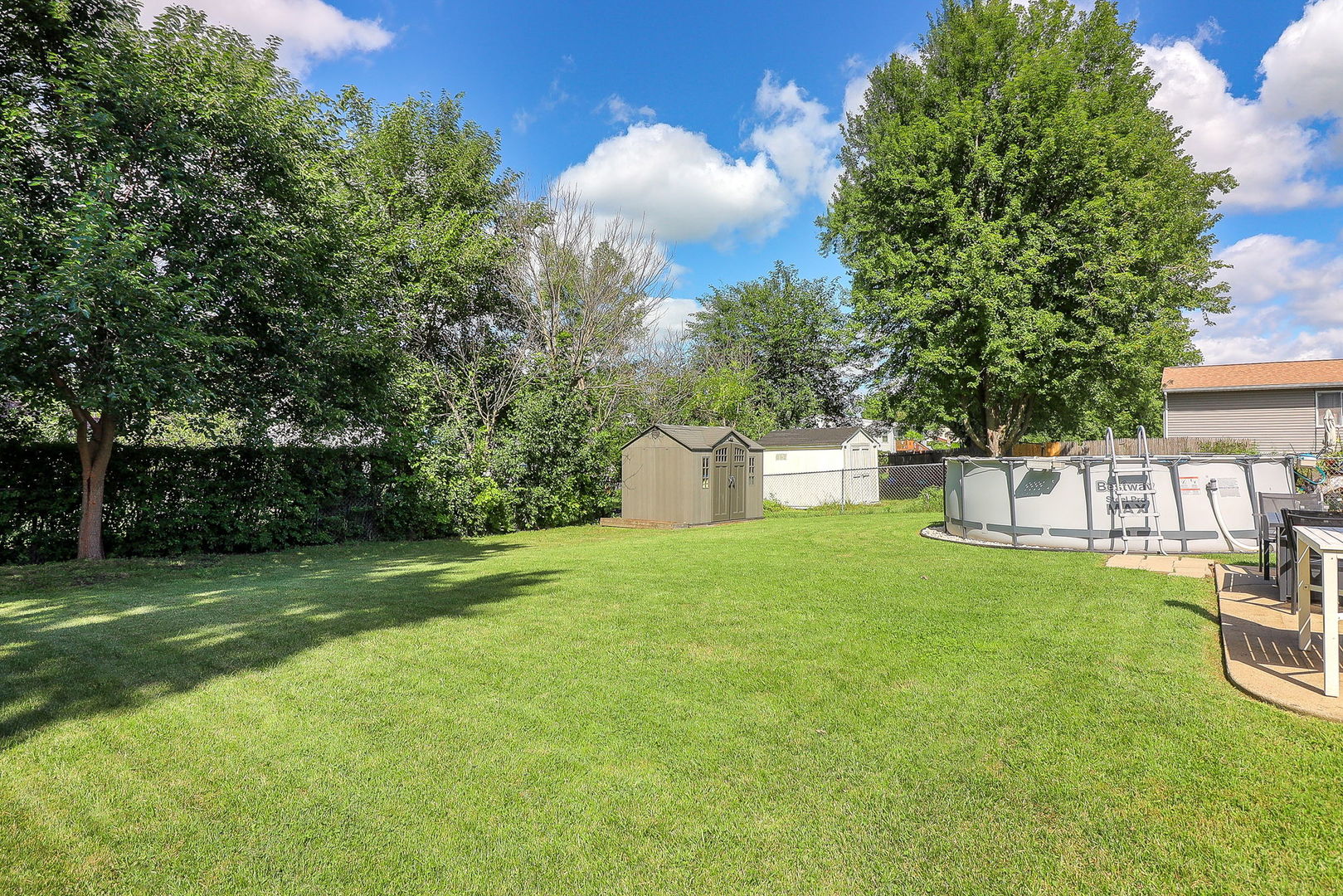 1132 Highbury Drive, Elgin, IL 60120