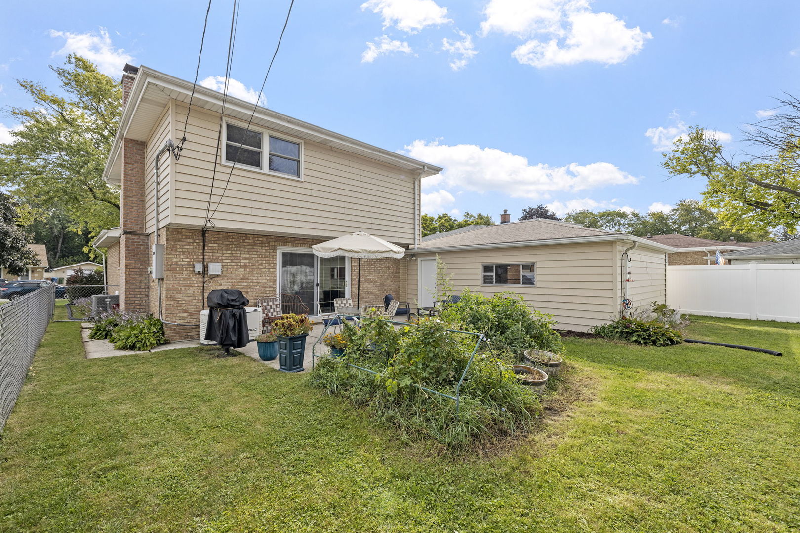 10100 Alice Court, Oak Lawn, IL 60453