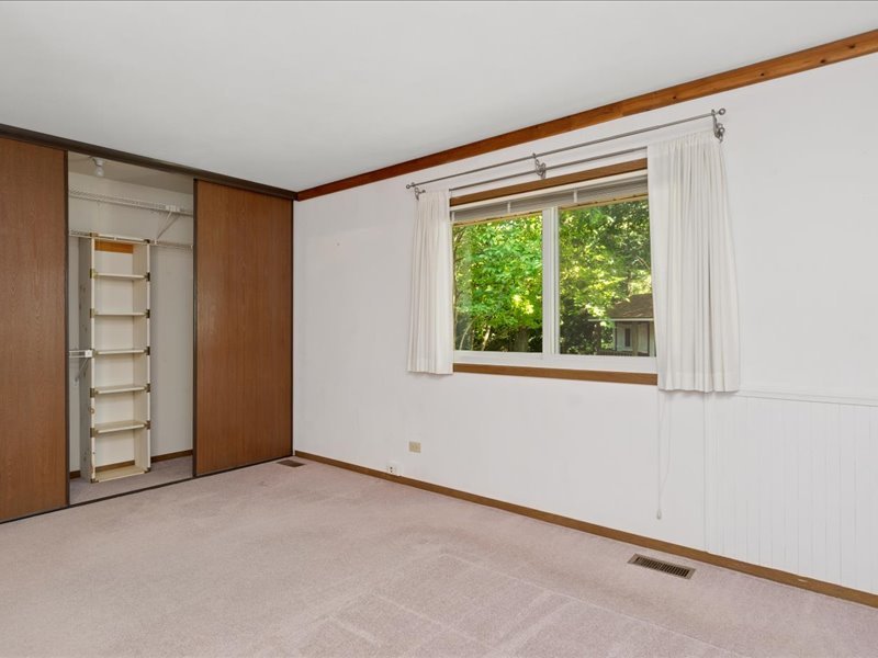 1323 Auburn Avenue, Naperville, IL 60565