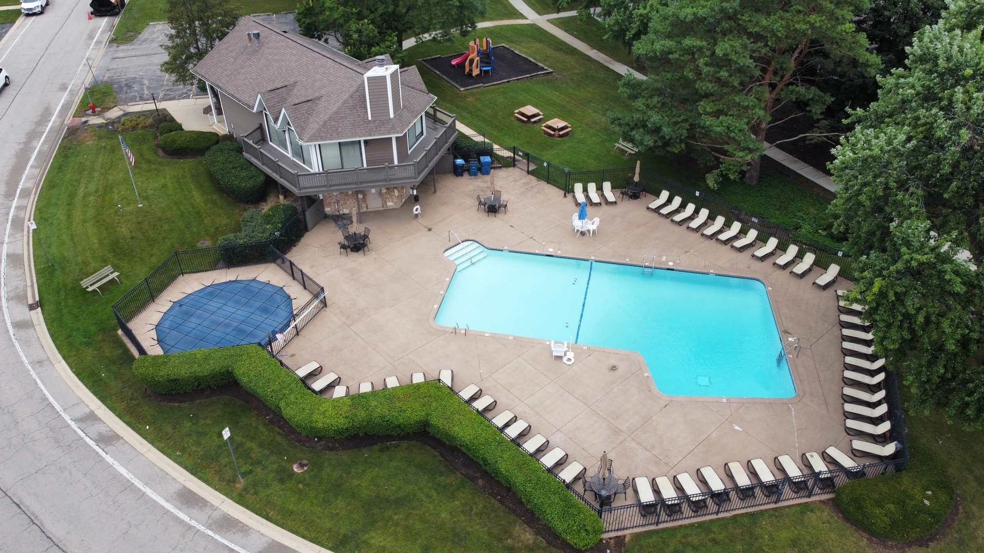 275 Stonehill Lane #D1, Schaumburg, IL 60193