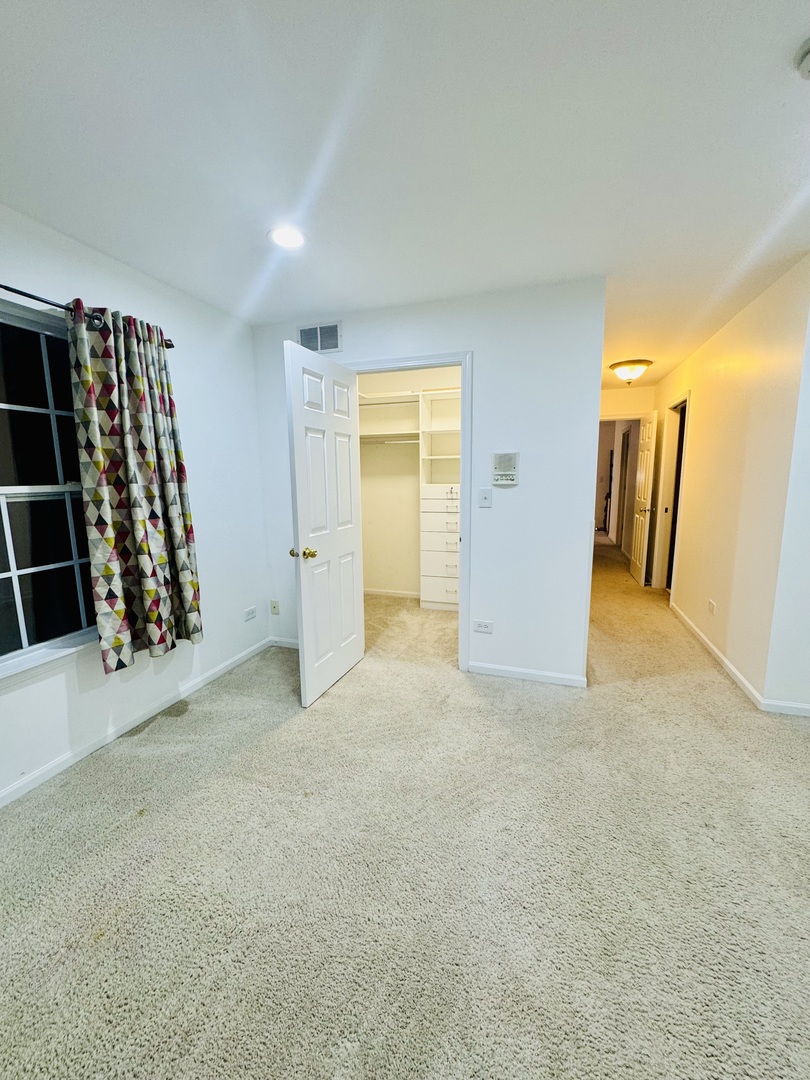1318 Leonard Drive, Schaumburg, IL 60193