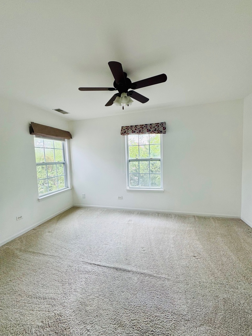 1318 Leonard Drive, Schaumburg, IL 60193