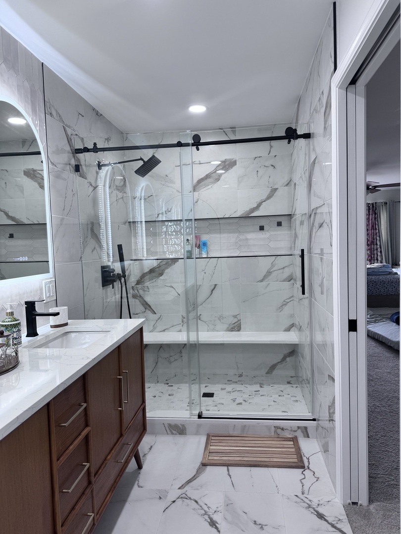 1318 Leonard Drive, Schaumburg, IL 60193