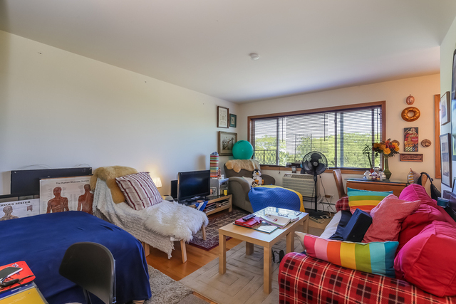 7120 N Sheridan Road #405, Chicago, IL 60626