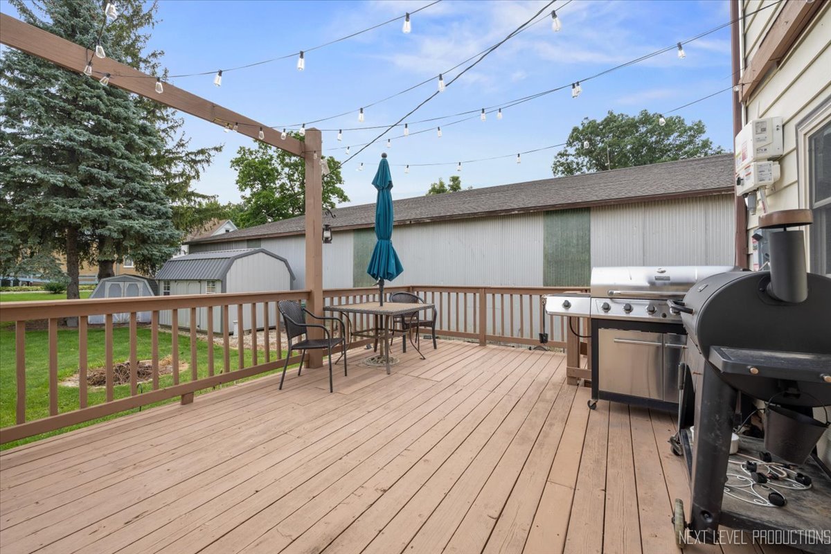 194 N May Street, Hinckley, IL 60520