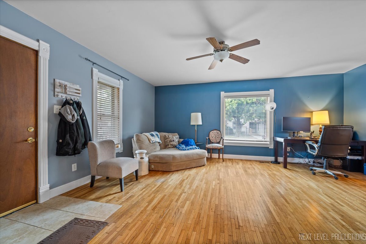 194 N May Street, Hinckley, IL 60520