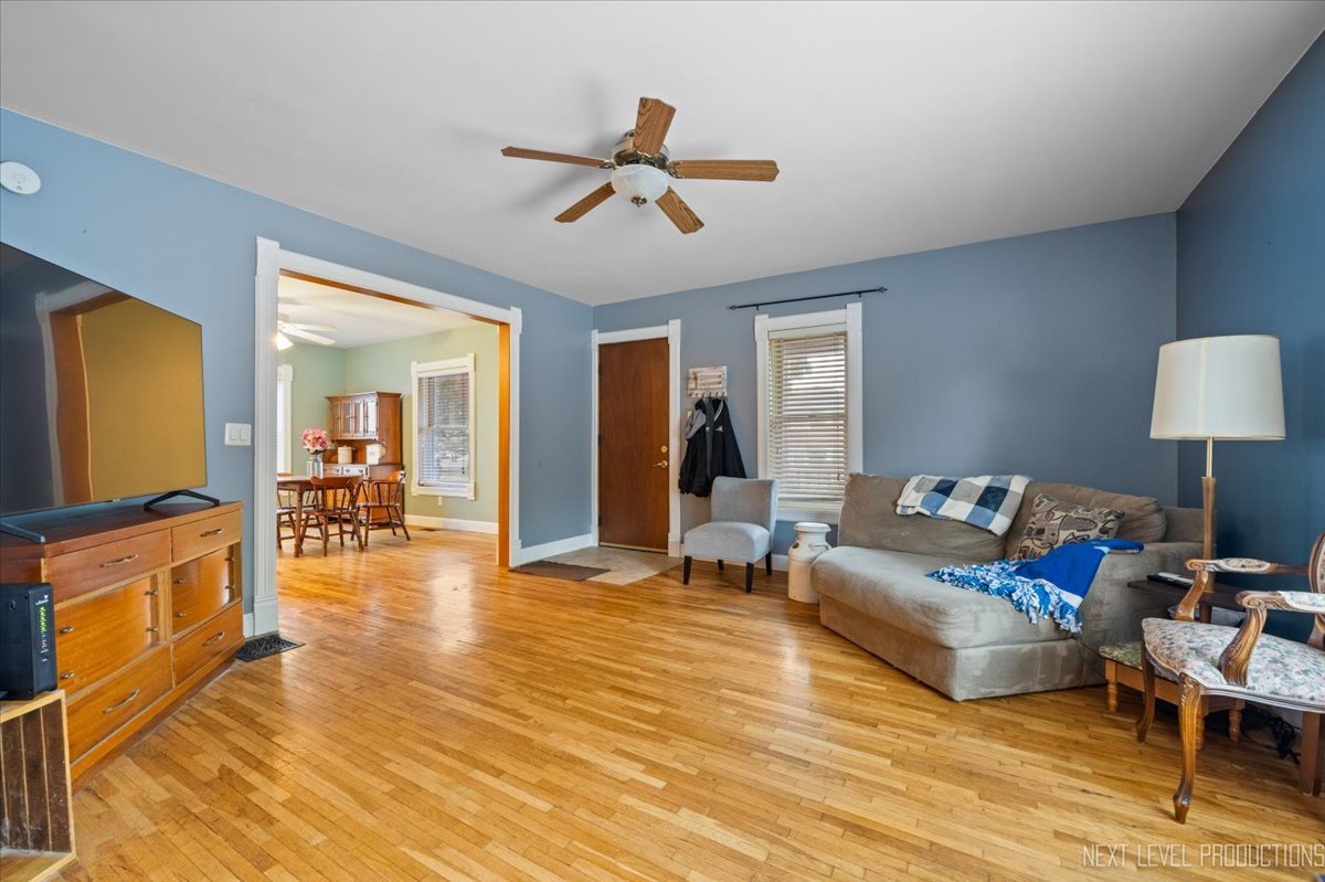 194 N May Street, Hinckley, IL 60520