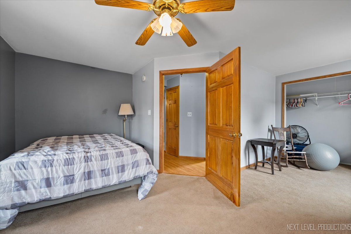 194 N May Street, Hinckley, IL 60520
