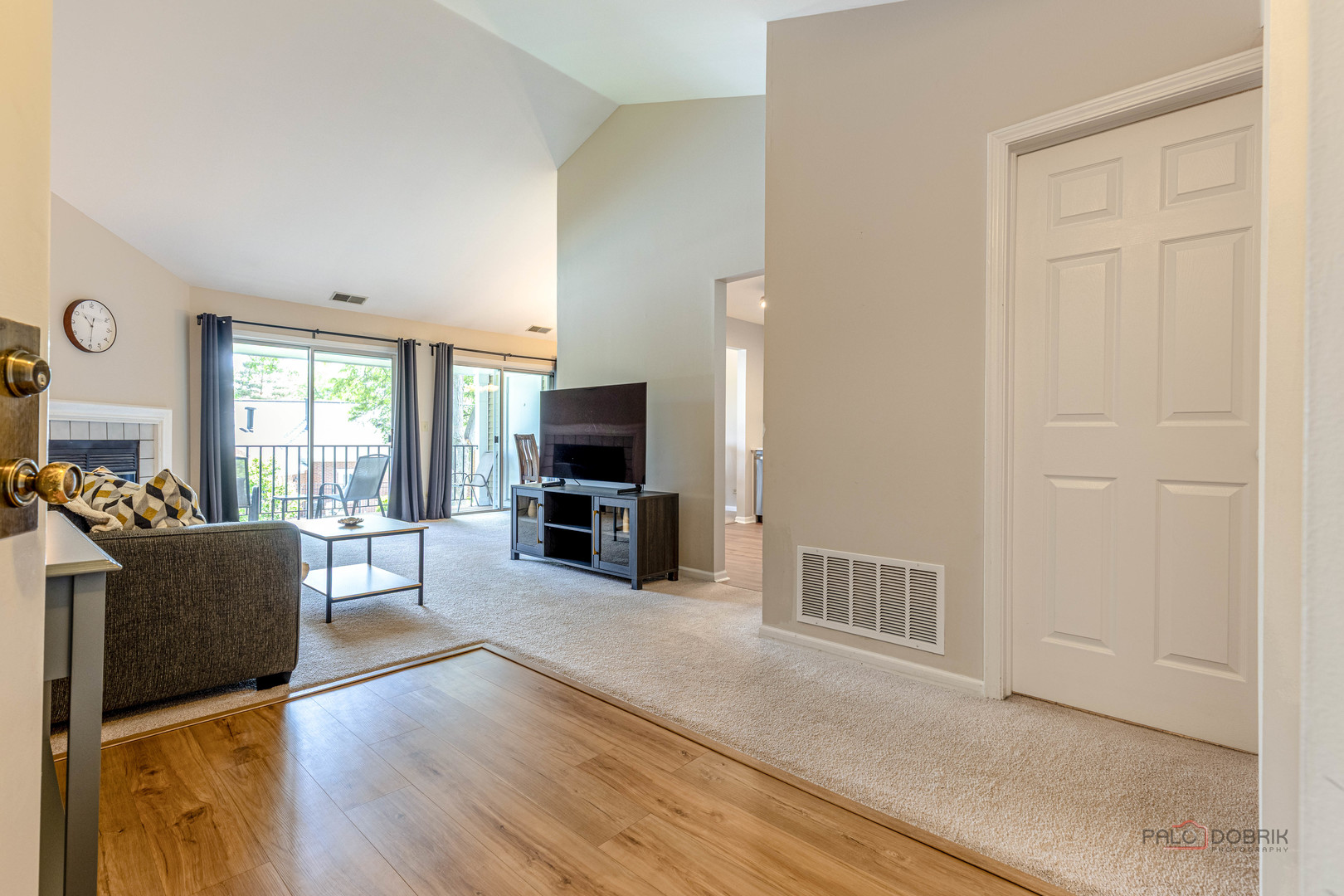 1405 Apricot Court #D, Mount Prospect, IL 60056