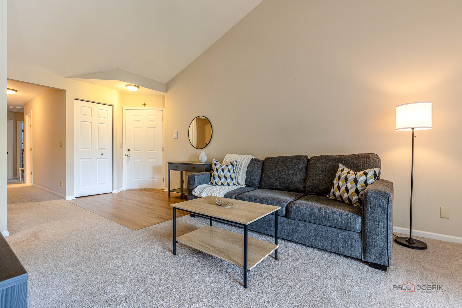 1405 Apricot Court #D, Mount Prospect, IL 60056