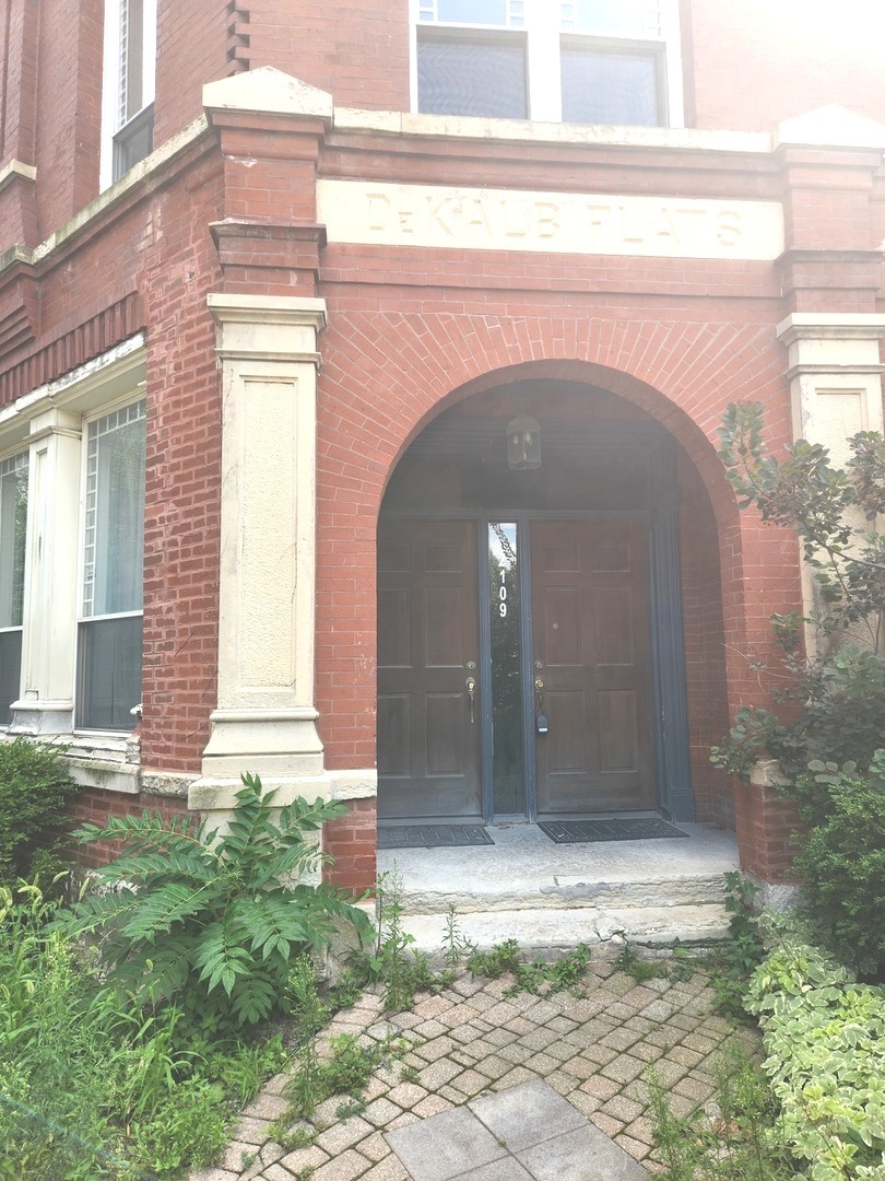 2109 W Polk Street #2, Chicago, IL 60612