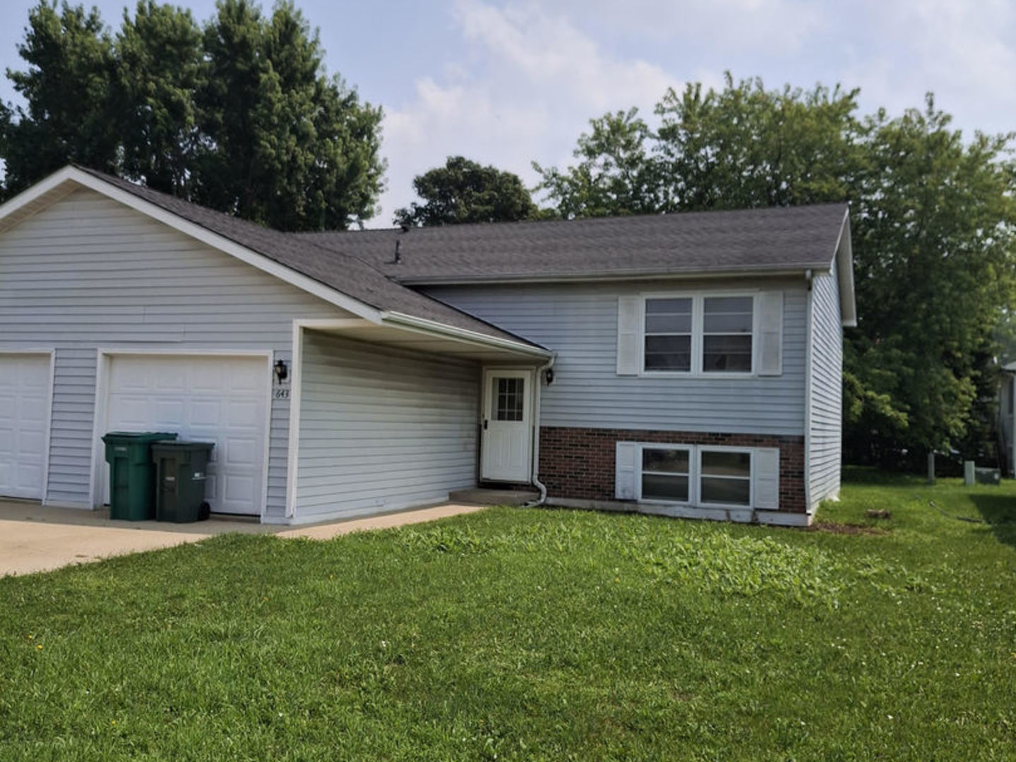 643 Zeigler Drive, Grayslake, IL 60030