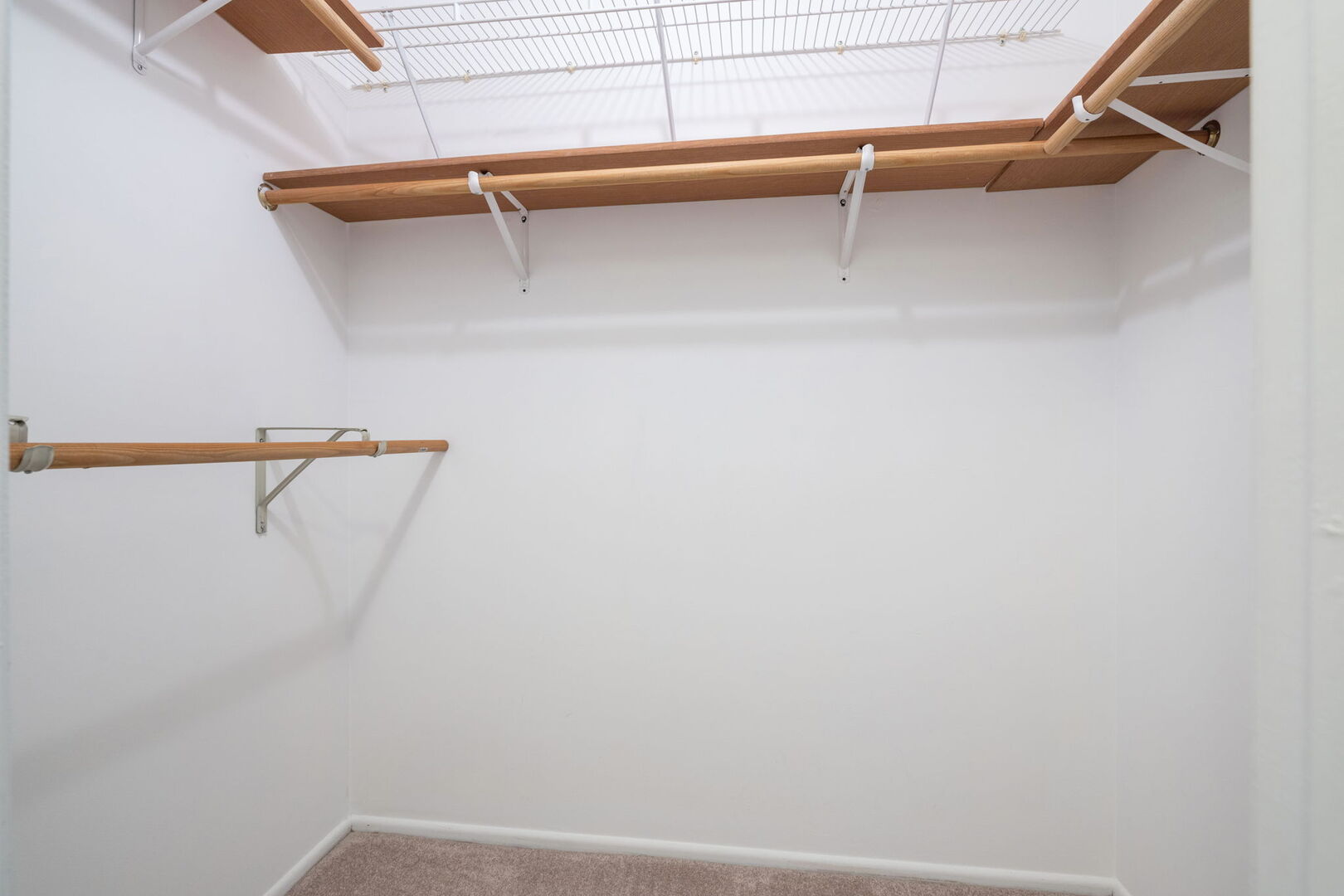 1501 Darien Lake Drive #305, Darien, IL 60561