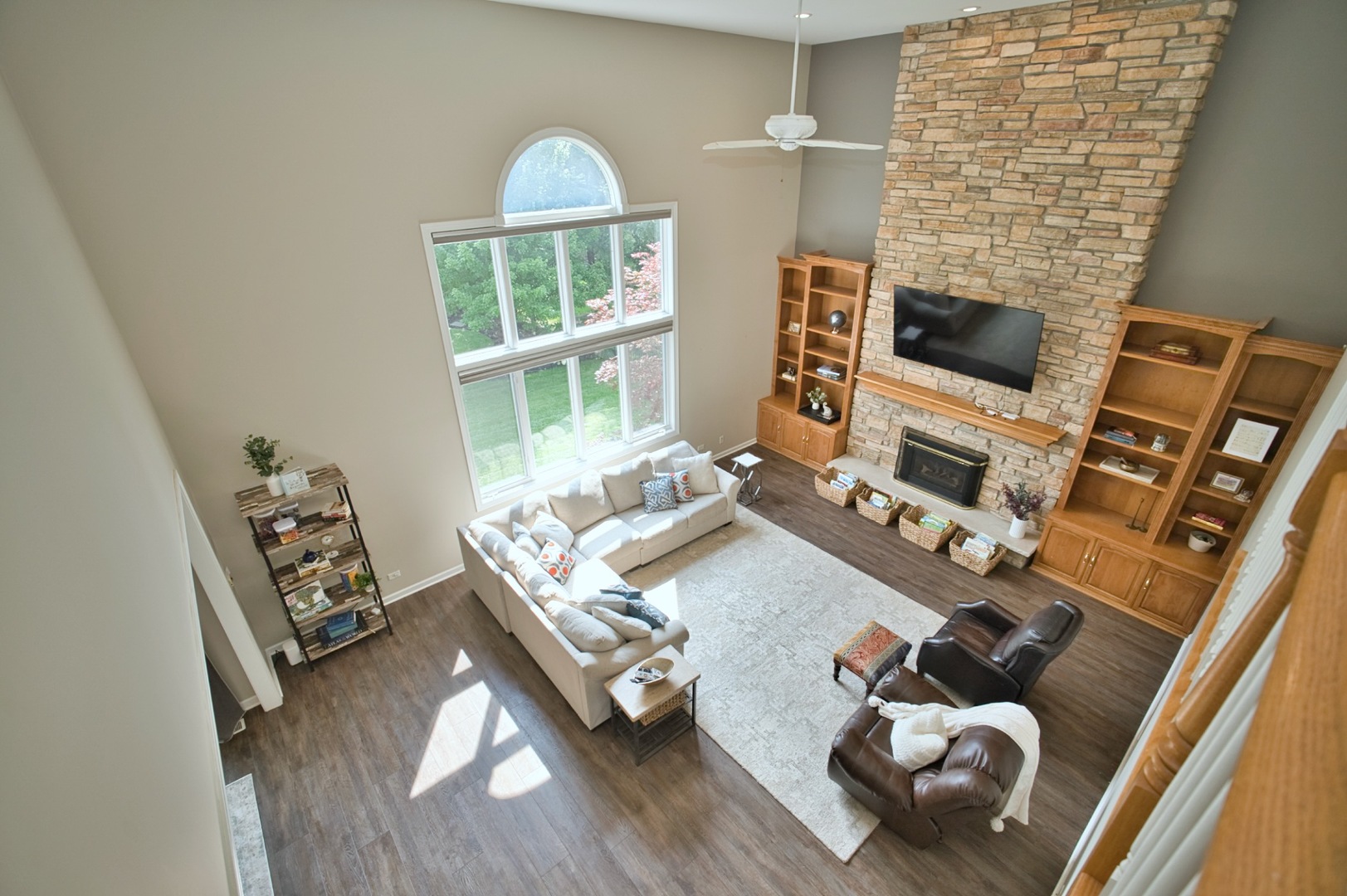 3947 Bluejay Lane, Naperville, IL 60564