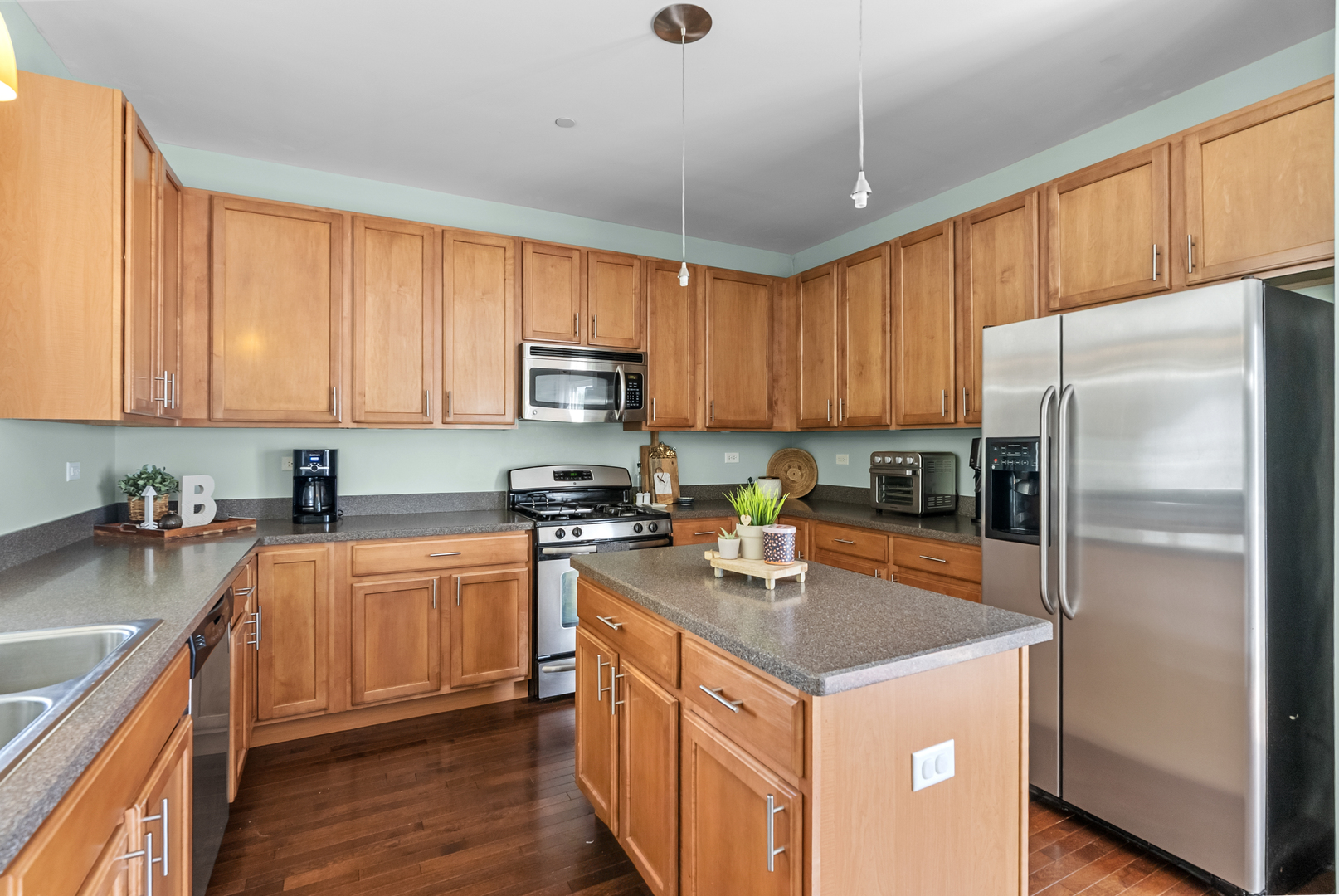 1150 Kilbery Lane, North Aurora, IL 60542
