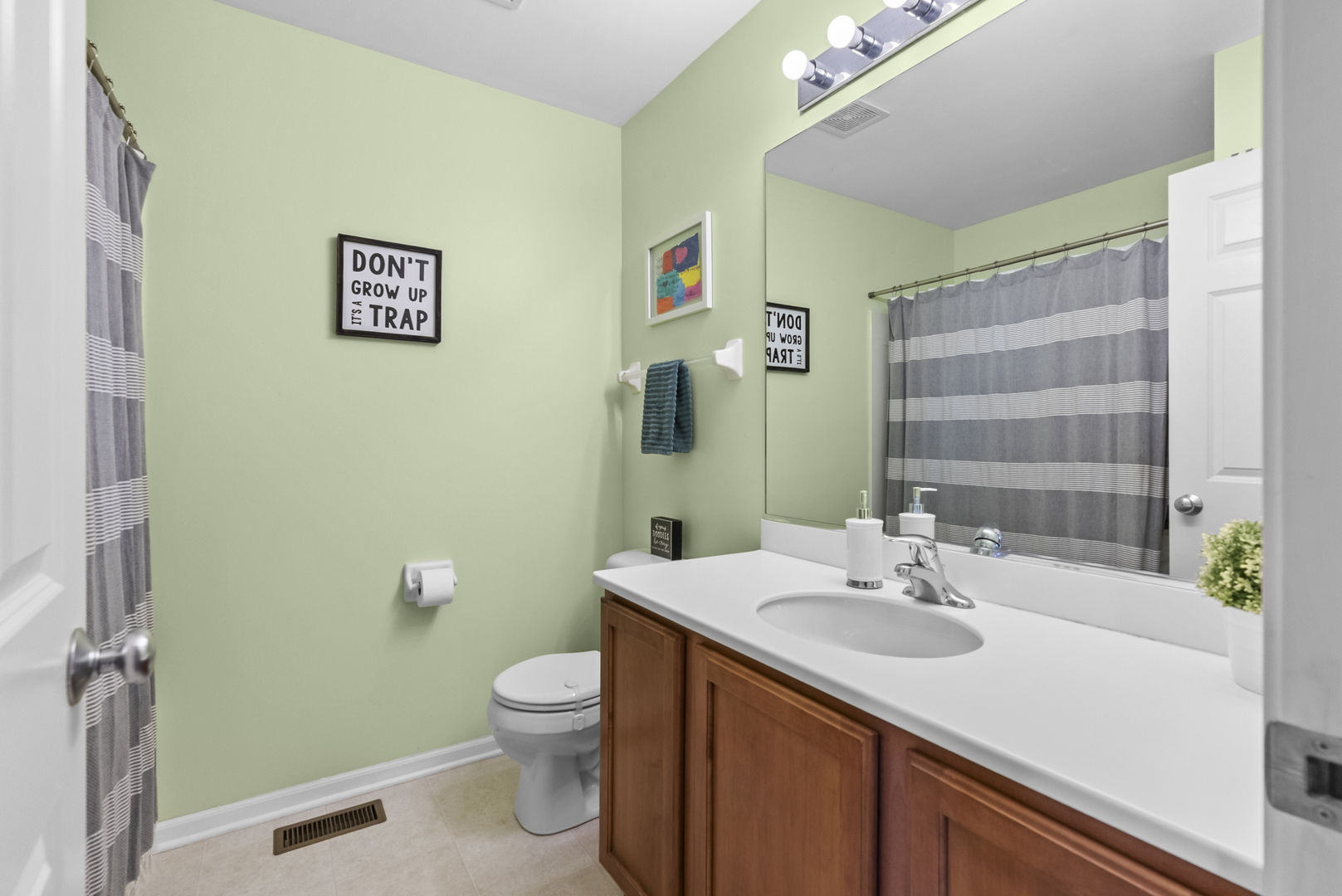 1150 Kilbery Lane, North Aurora, IL 60542