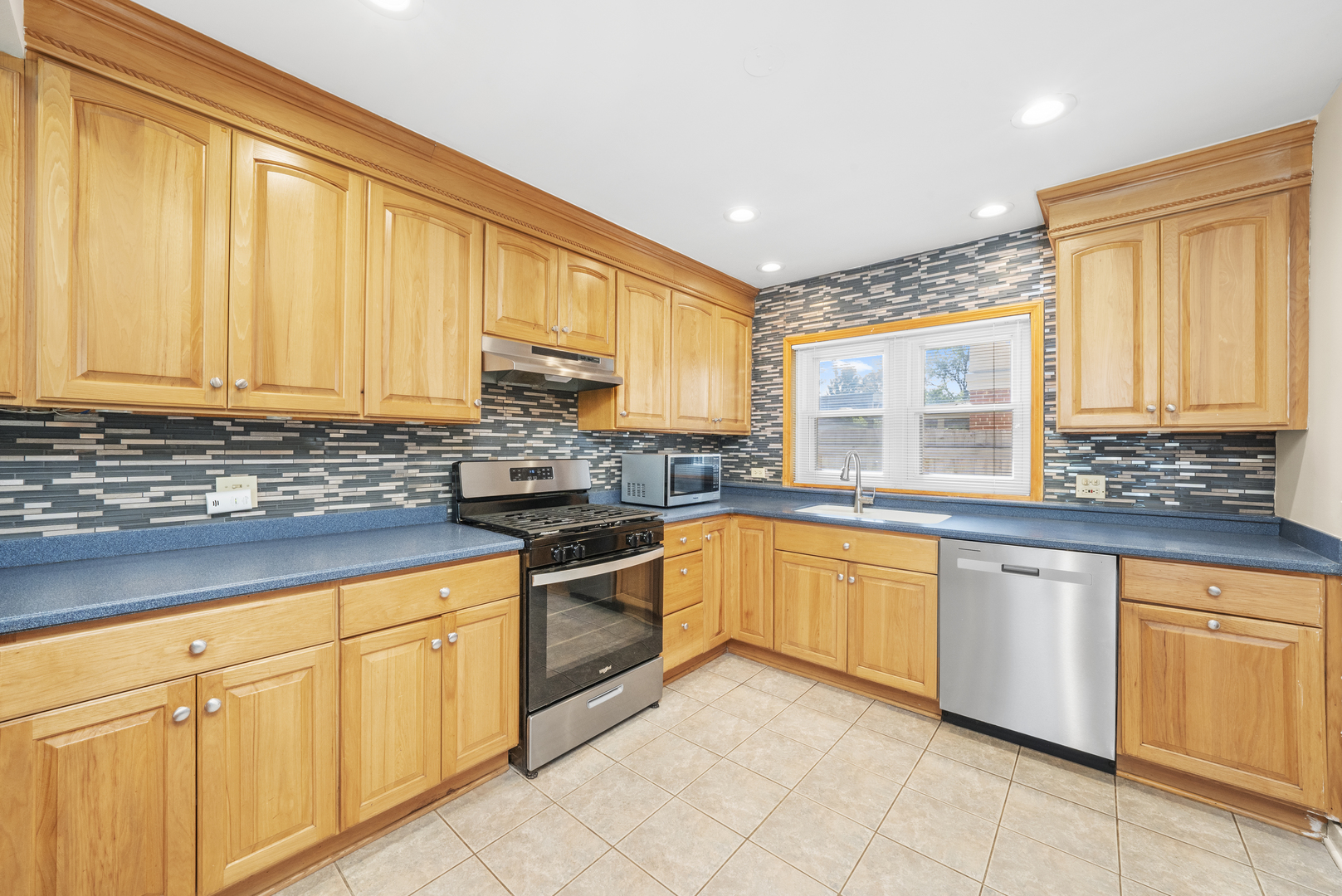 1621 S Crescent Avenue, Park Ridge, IL 60068