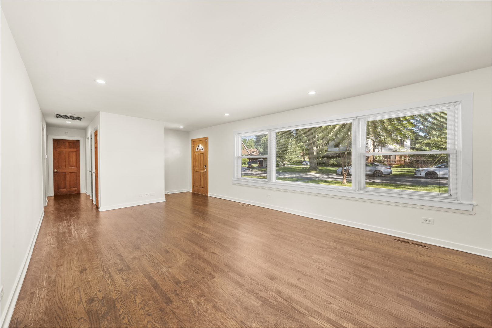 1621 S Crescent Avenue, Park Ridge, IL 60068