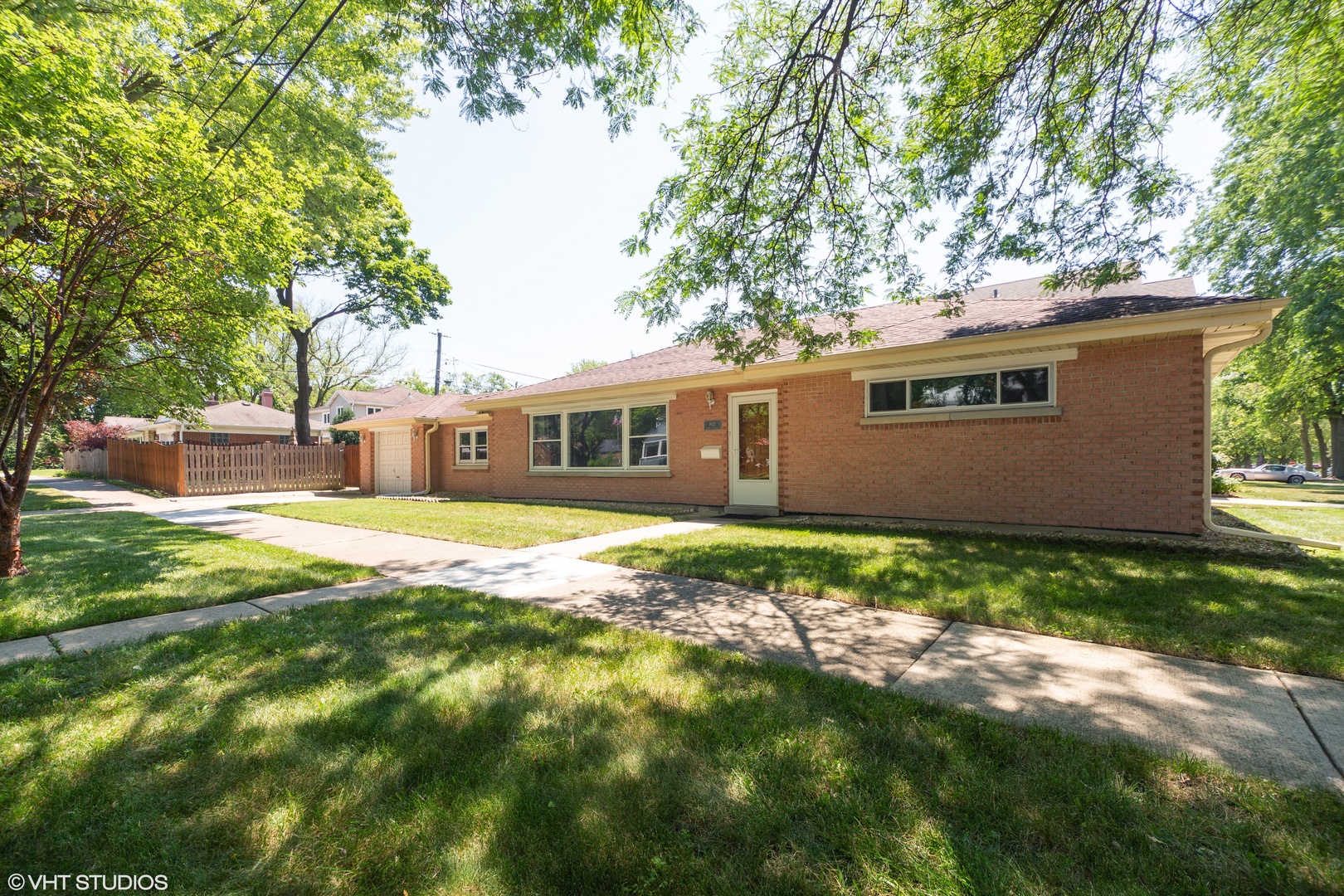1621 S Crescent Avenue, Park Ridge, IL 60068
