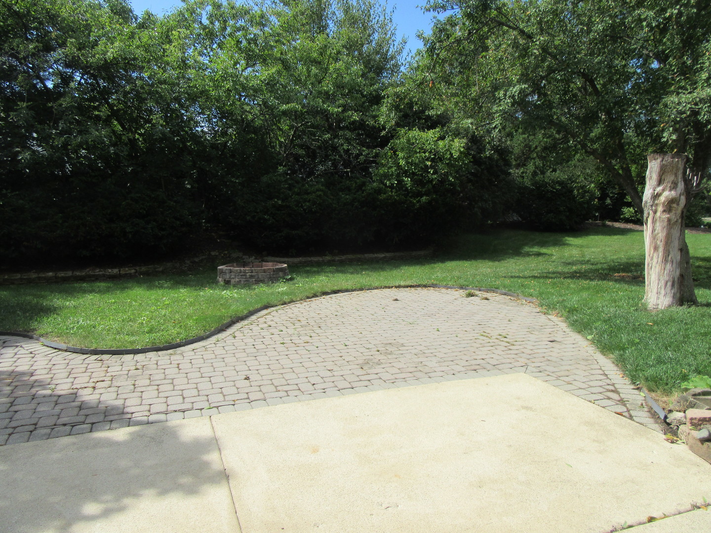 30W274 Bedford Lane, Warrenville, IL 60555