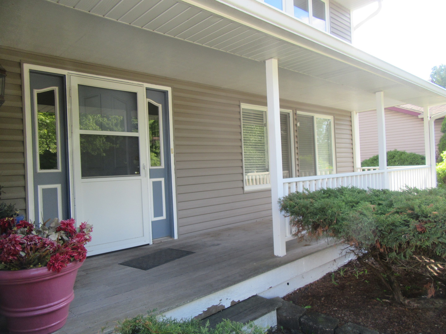 30W274 Bedford Lane, Warrenville, IL 60555