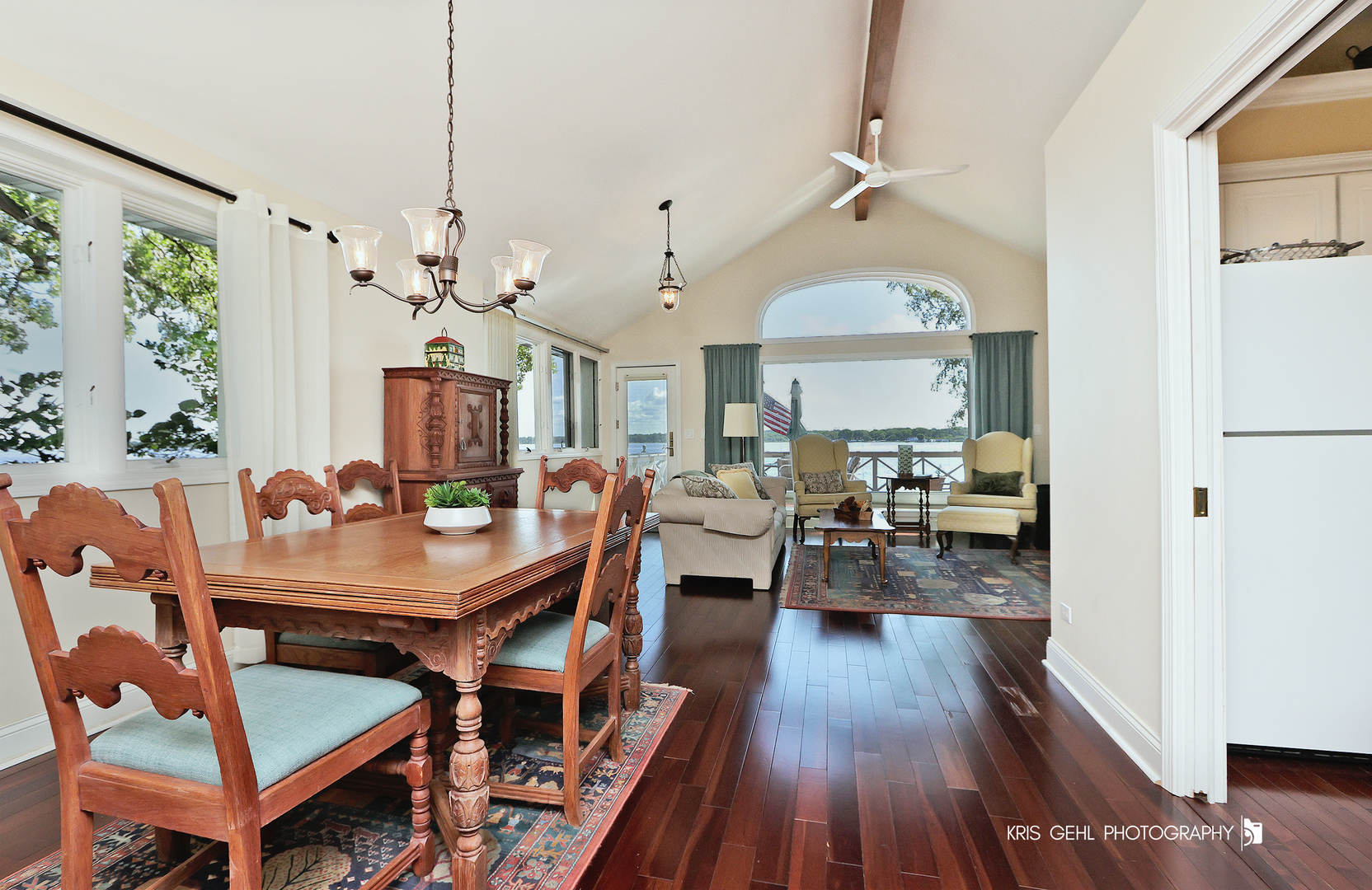 39071 N Jackson Drive, Spring Grove, IL 60081