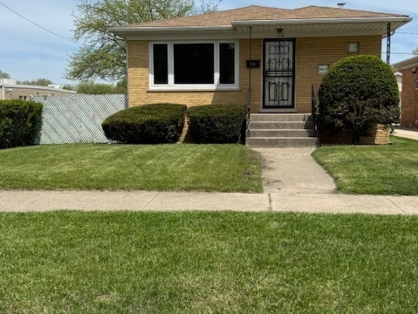 772 Memorial Drive, Calumet City, IL 60409