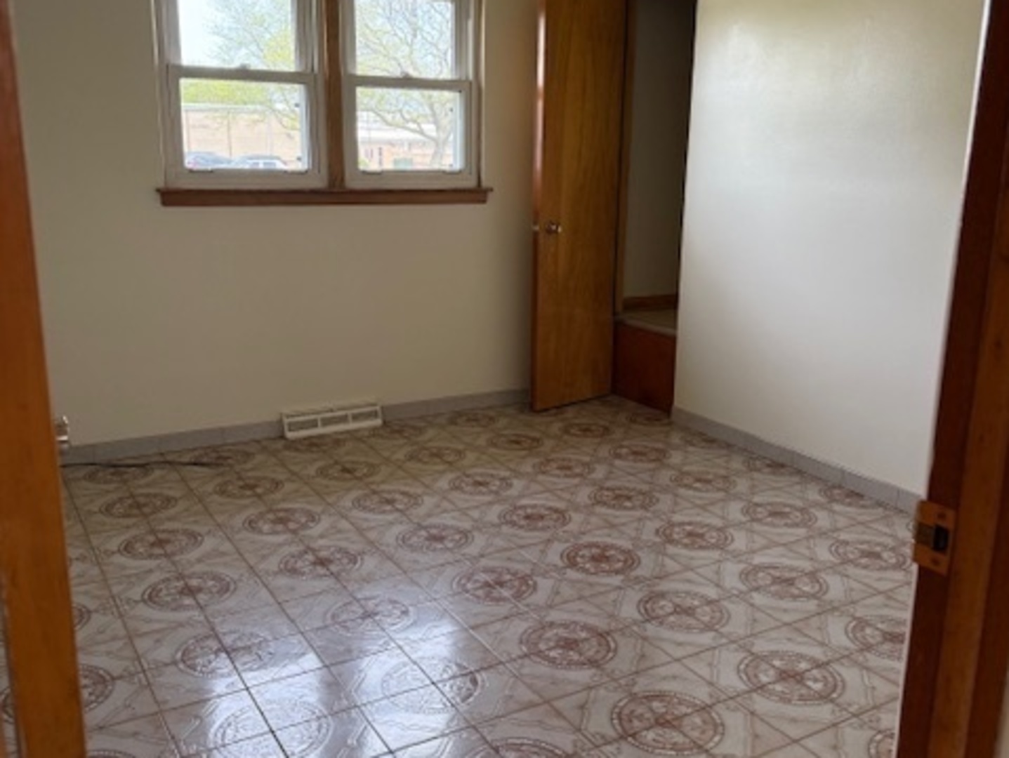 772 Memorial Drive, Calumet City, IL 60409