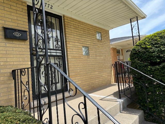 772 Memorial Drive, Calumet City, IL 60409