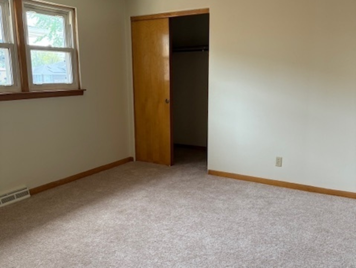 772 Memorial Drive, Calumet City, IL 60409