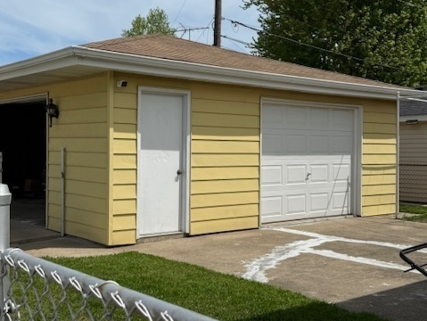 772 Memorial Drive, Calumet City, IL 60409
