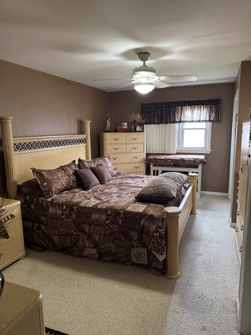 2527 Keystone Avenue, North Riverside, IL 60546