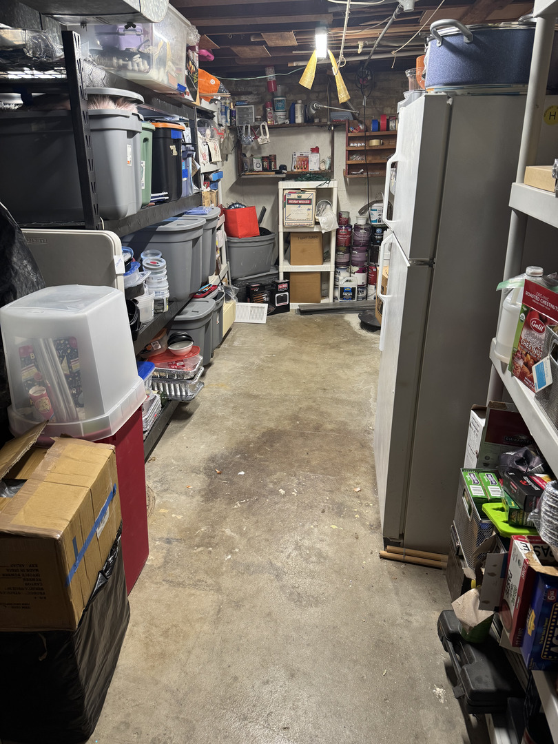 2527 Keystone Avenue, North Riverside, IL 60546